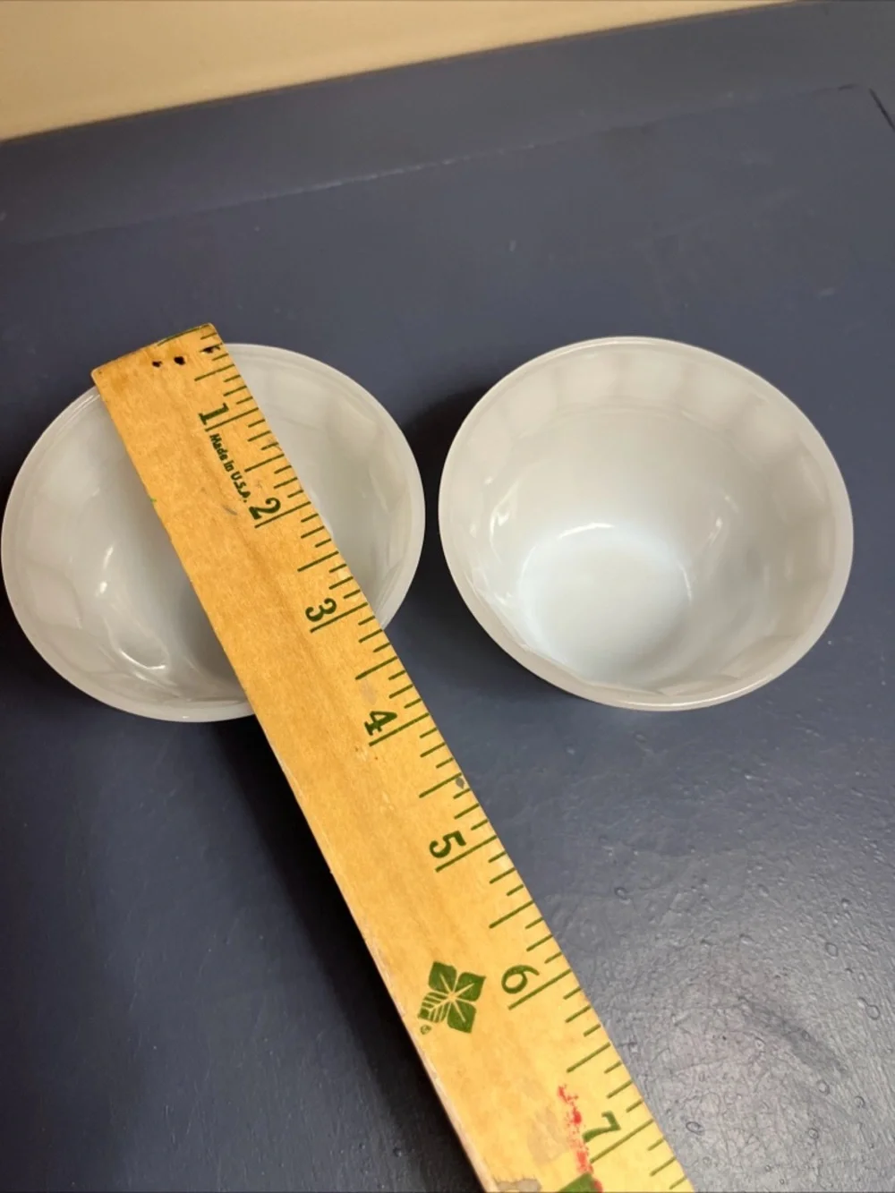 Dynaware Pyr-O-Rey milk glass dishes and custard cups-a brown daisy pattern.